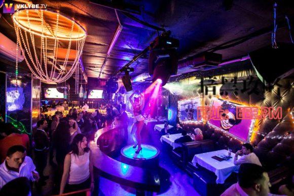 夜生�z�d���?Maximym �׃���? width=